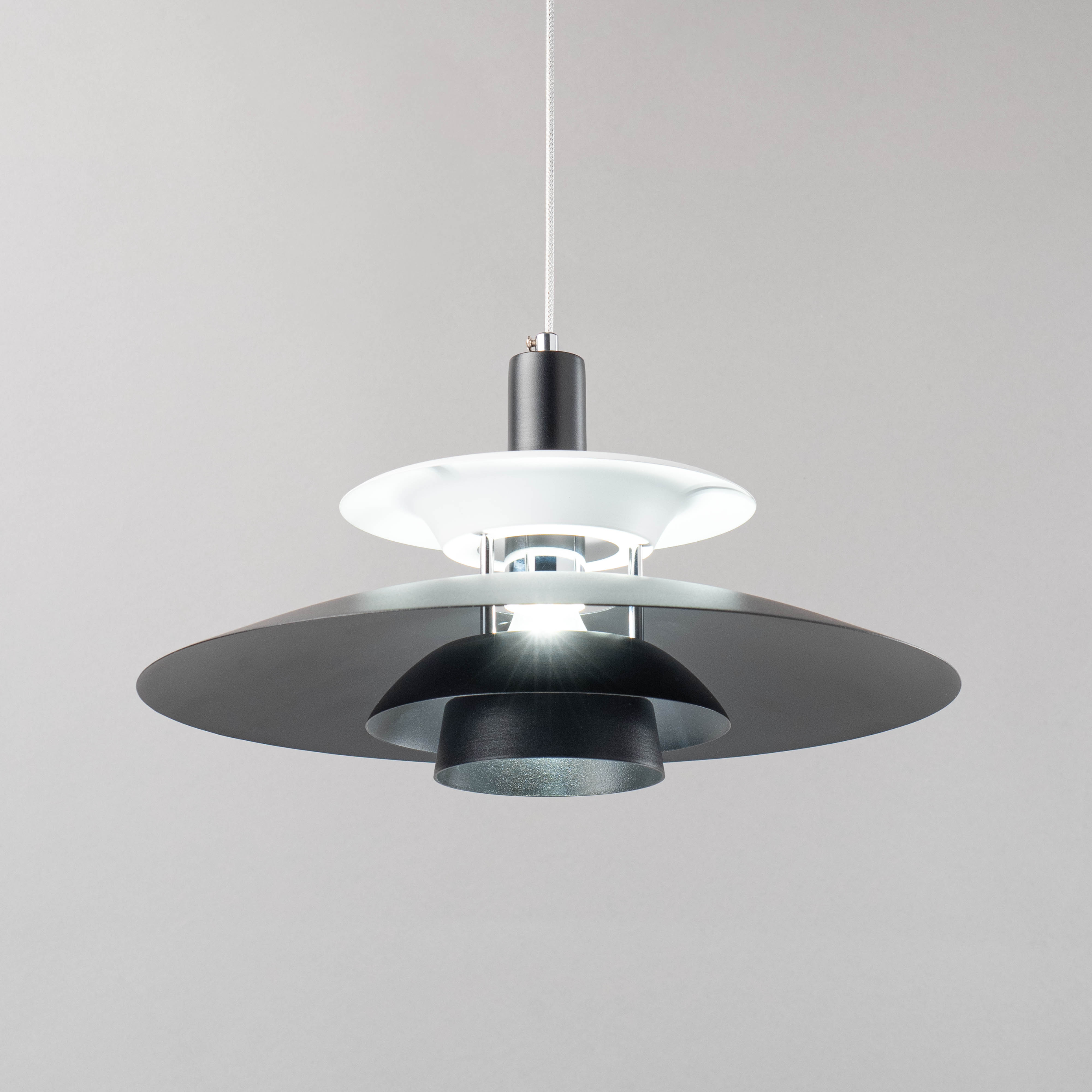 Cтильный подвесной светильник Skandilight Black
